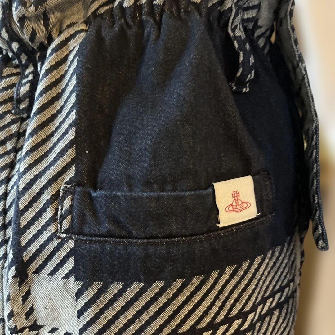 未使用タグ付きヴィヴィアンウエストウッド スカート