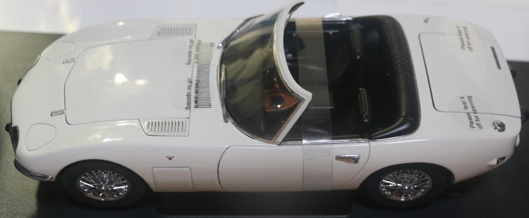 貴重　オートアート トヨタ2000GT オープン　００７コレクション 1/18