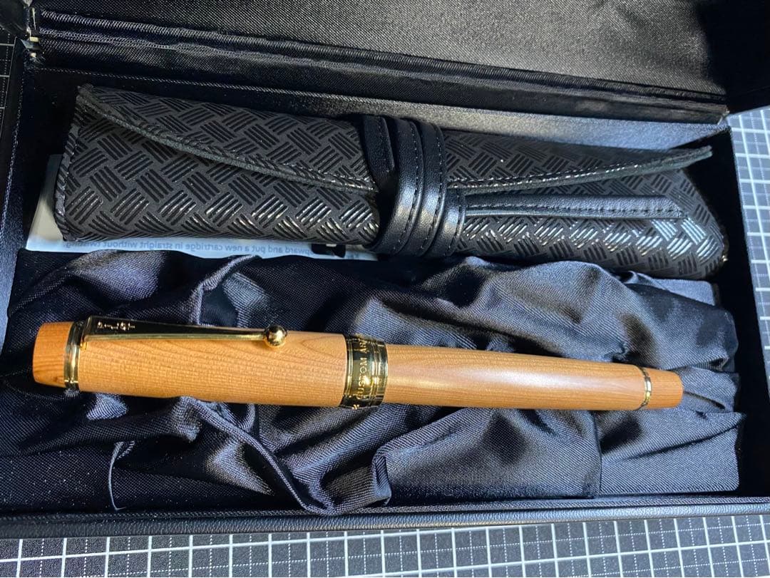 PILOT CUSTOM 一位の木万年筆字幅F