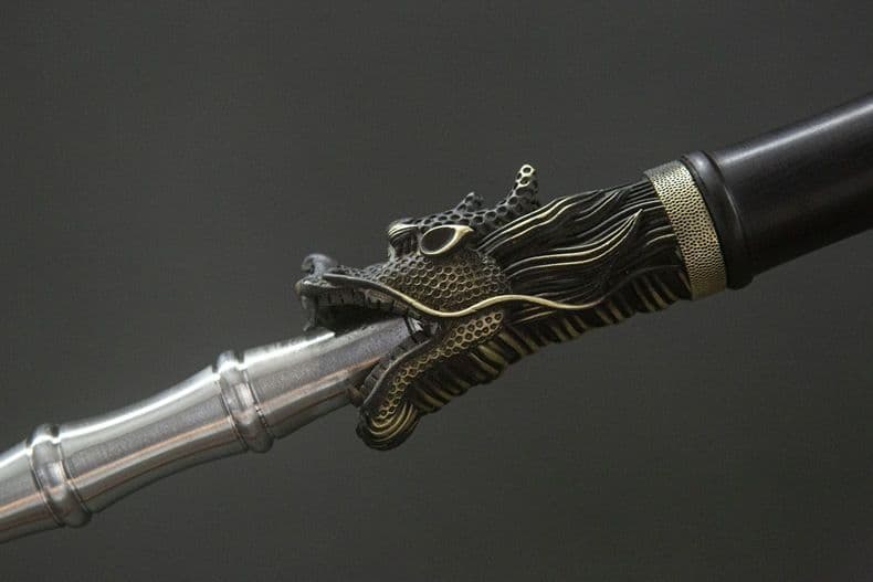 神龍 鋼鞭 古兵器 武具 手鍛造打 映画 ぼうげき 武術の棒 護身工具 装飾用