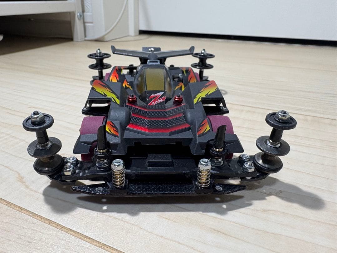 せ*ー様 ネオトライダガーzmc msフレキ カーボンスペシャル　ミニ四駆　完成