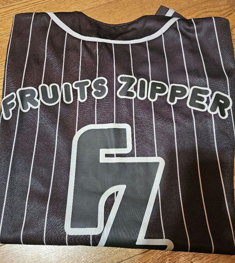 フルーツジッパー ユニフォーム 黒 - メルカリ