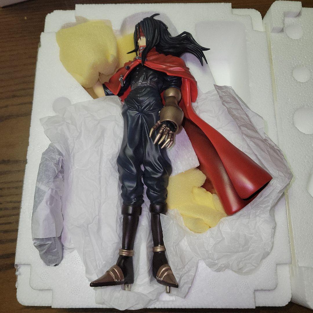 ARTFX ヴィンセント・ヴァレンタイン 「ファイナルファンタジーVII」