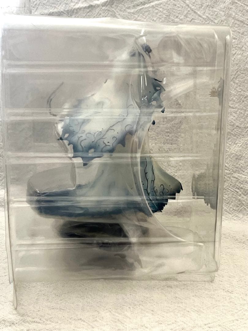 未開封・ティム・バートンのコープスブライド エミリー フィギュア