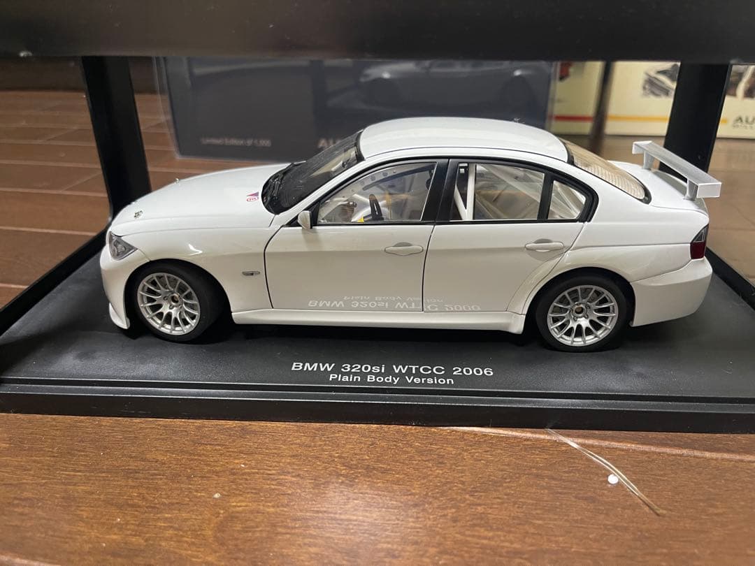 BMW 320si WTCC 2006 AUTOart ミニカー