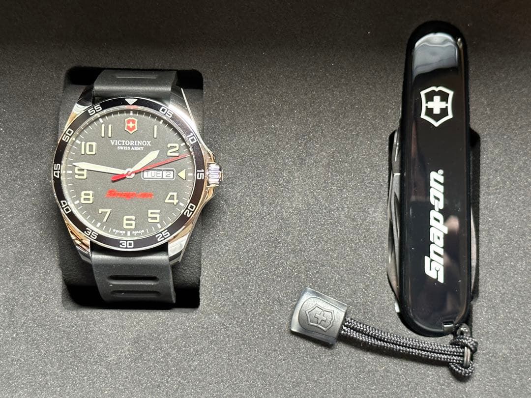 ヴィクトリノックス　スナップオン　ダブルネーム　時計　マルチツール　未使用品