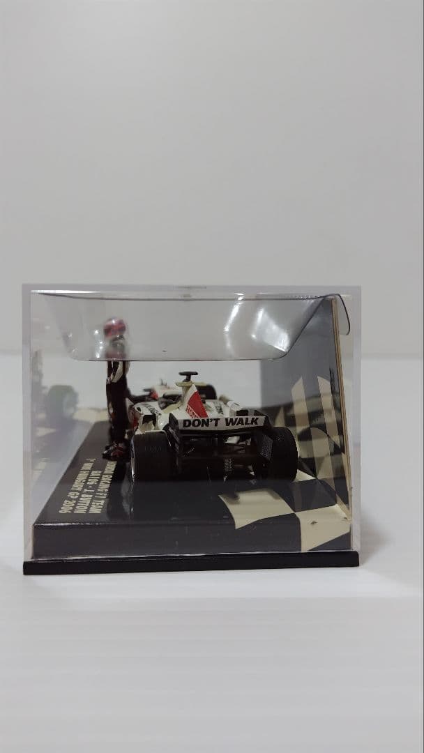 【1月まで出品】1/43 2006年ホンダ・レーシングF1レーシング　J.バトン