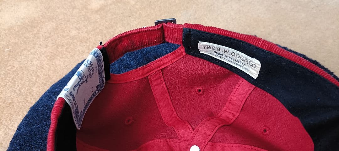 THE H.W. DOG & CO. コーデュロイキャップ レッド 完売品 - メルカリ