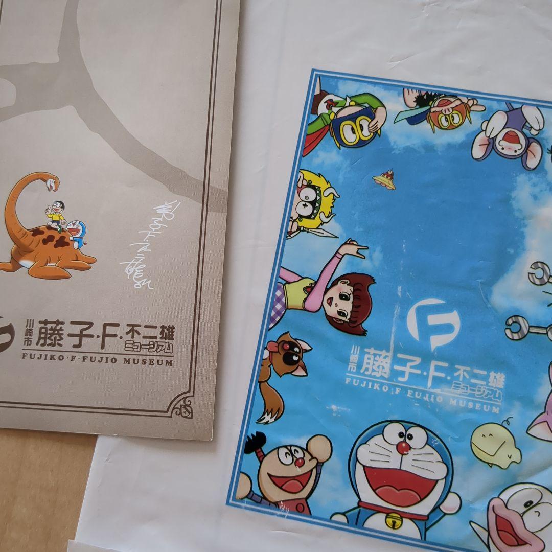 藤子不二雄ミュージアム 1周年ピンバッジ タオル他激レア ミュージアム
