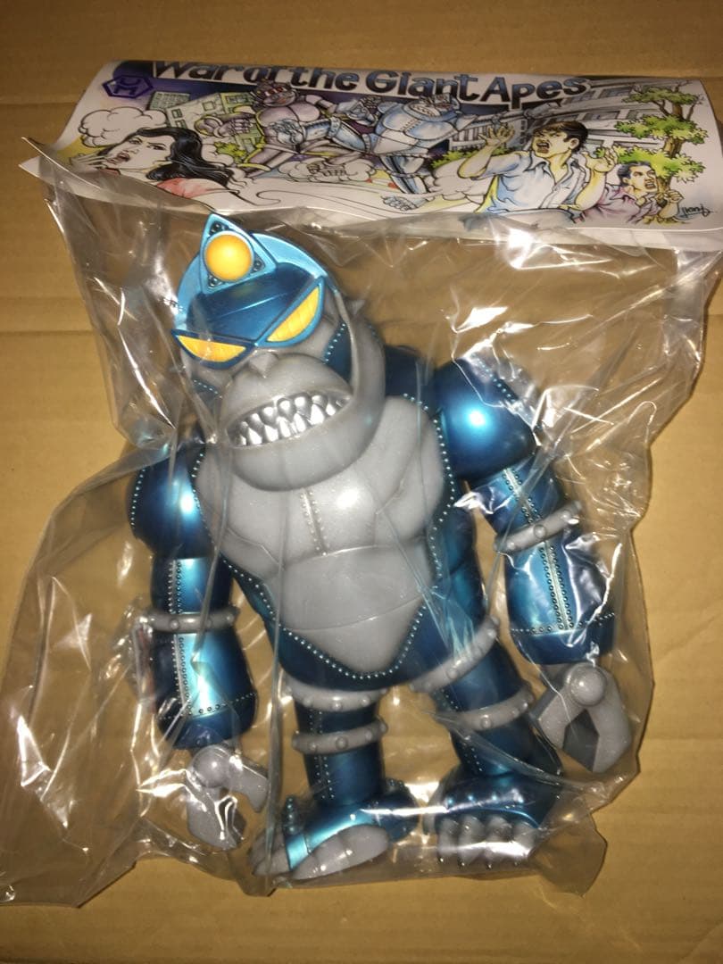 新版シルバー仮面 面取れソフビ 25cm