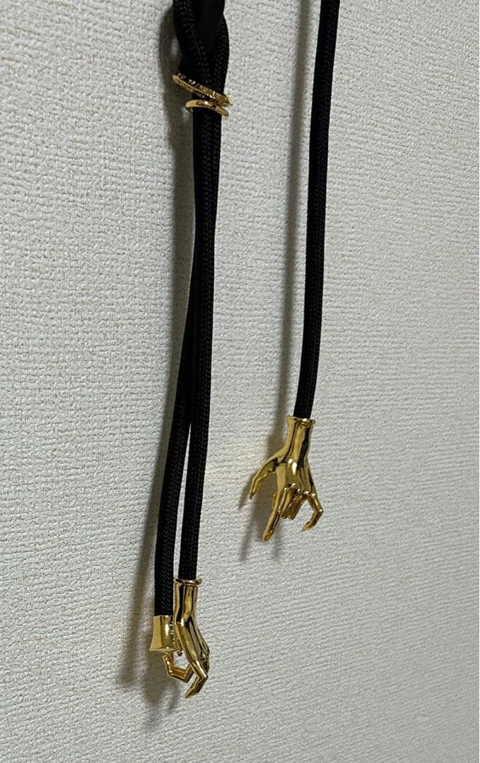 hazama 惹きずり込まれる運命のスマホストラップ