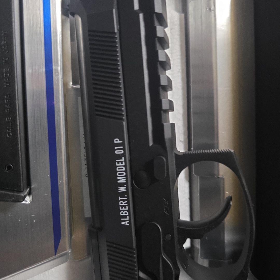 東京マルイUMBRELLA .W MODEL 01P