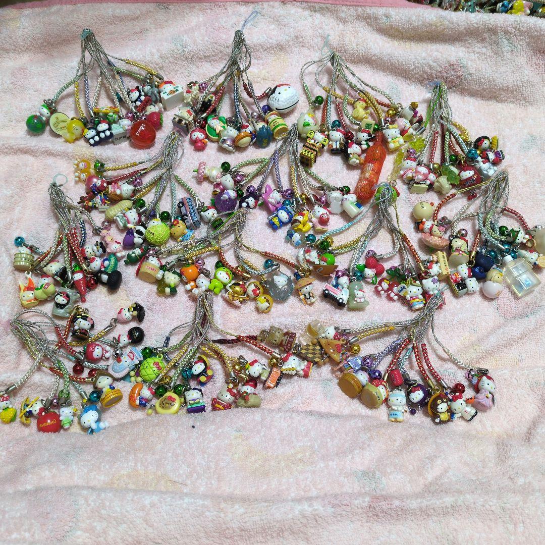 大盤振舞！最終大幅値下げ！ご当地キティ　約490個　まとめ売り