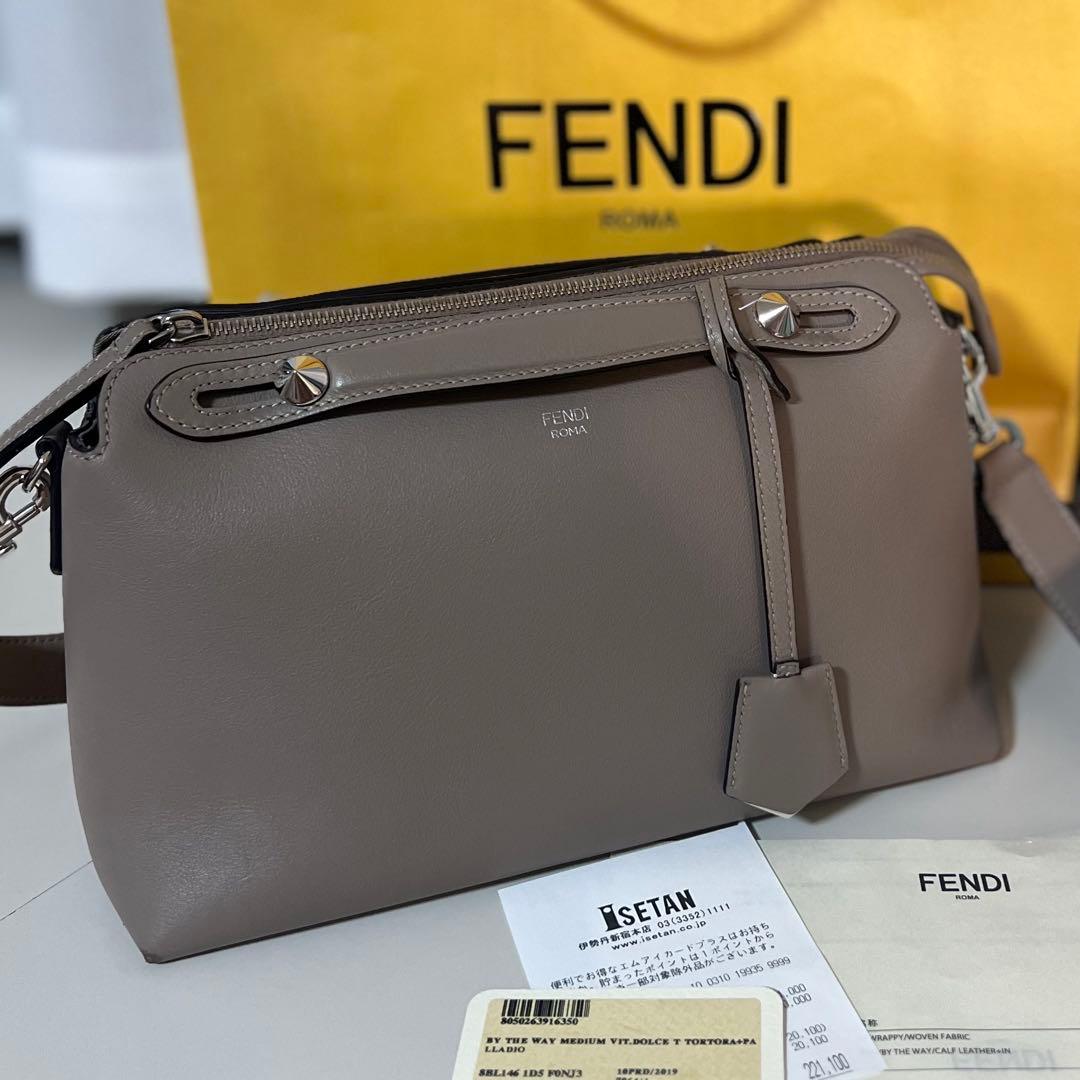 FENDI バイザウェイ ミディアム