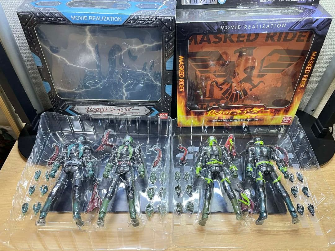 美品　MOVIE REALIZATION 仮面ライダー 1号＆2号　フィギュア
