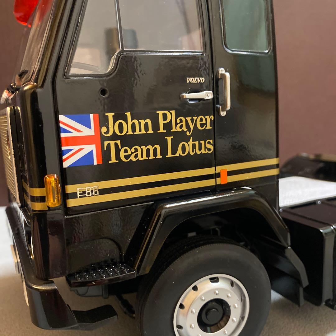 1/18 ボルボ　F88