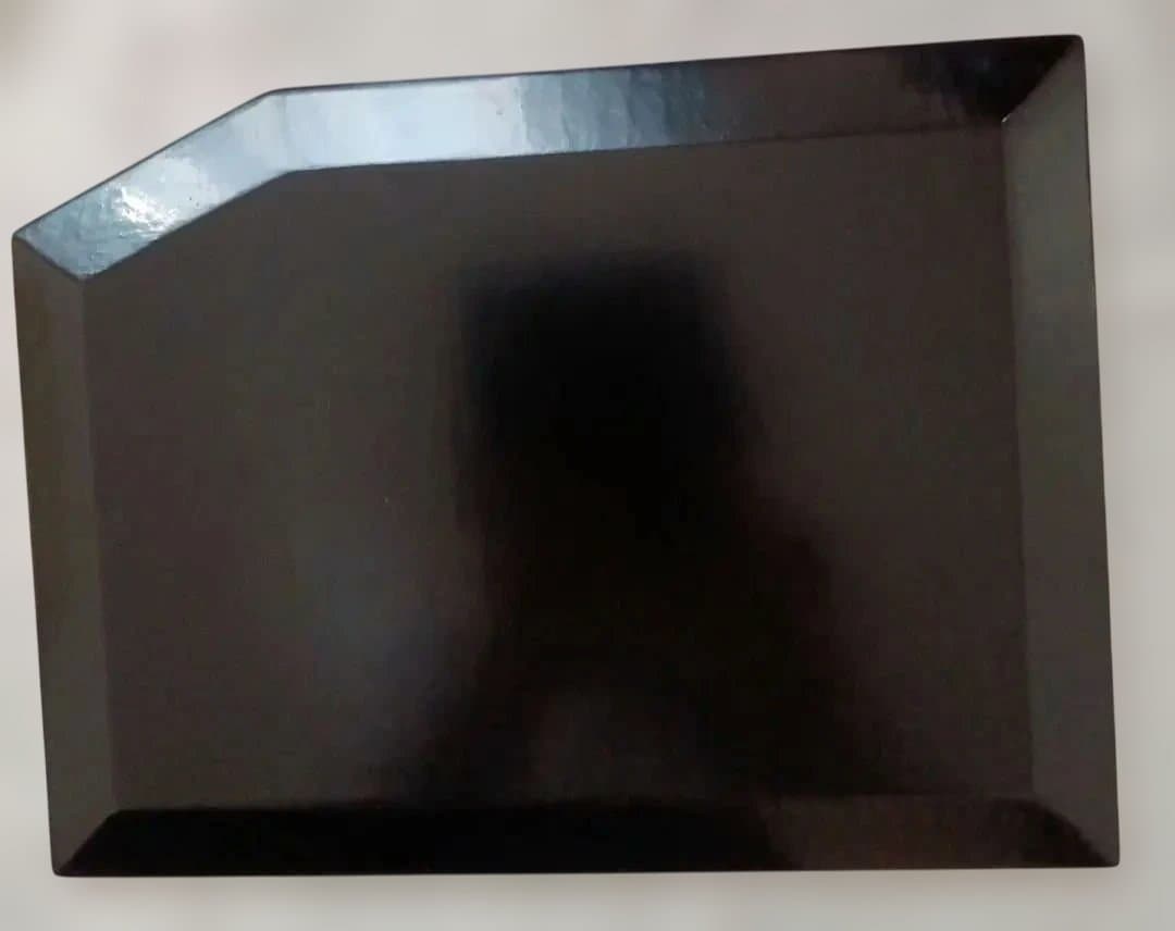 輪島塗　 漆器　菓子皿 　大極上 本堅牢地 山口清松作 菊の蒔絵 紙箱入り