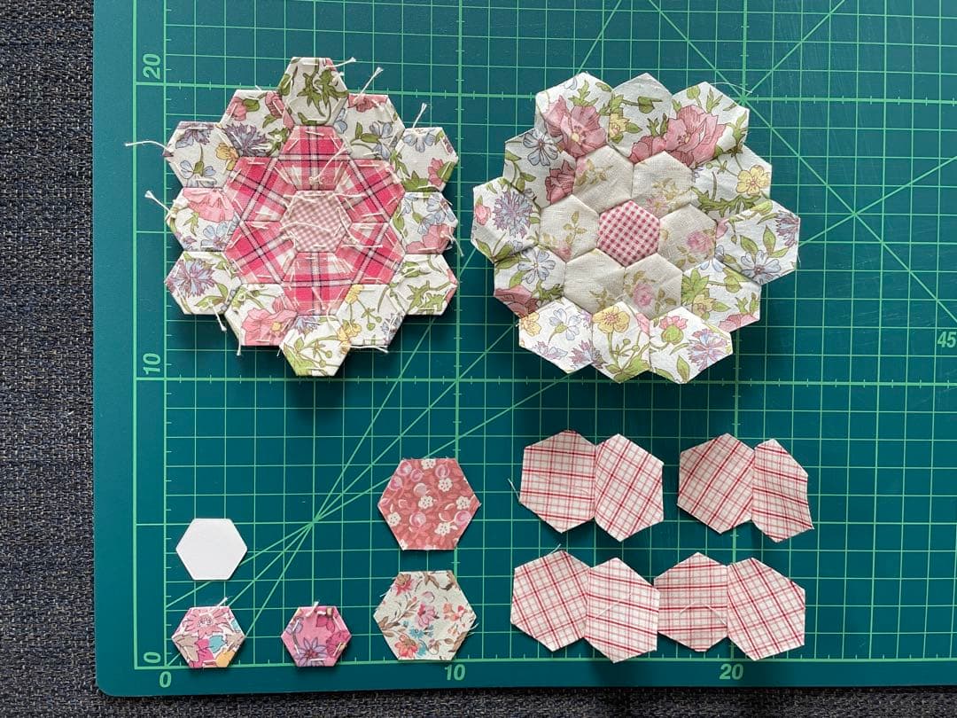 （369）ヘキサゴン 正六角形 パッチワーク 製作途中