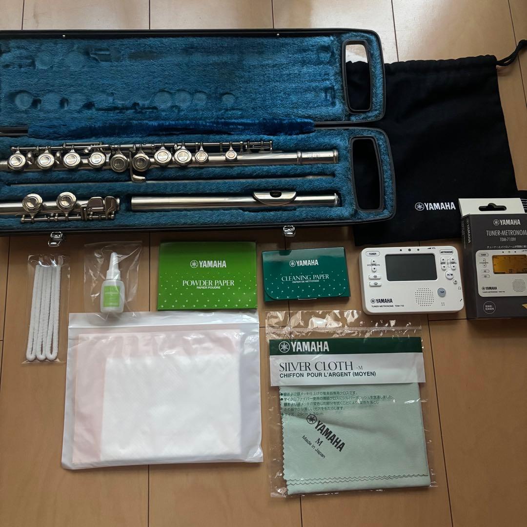 ヤマハフルート YFL-23本体と付属品