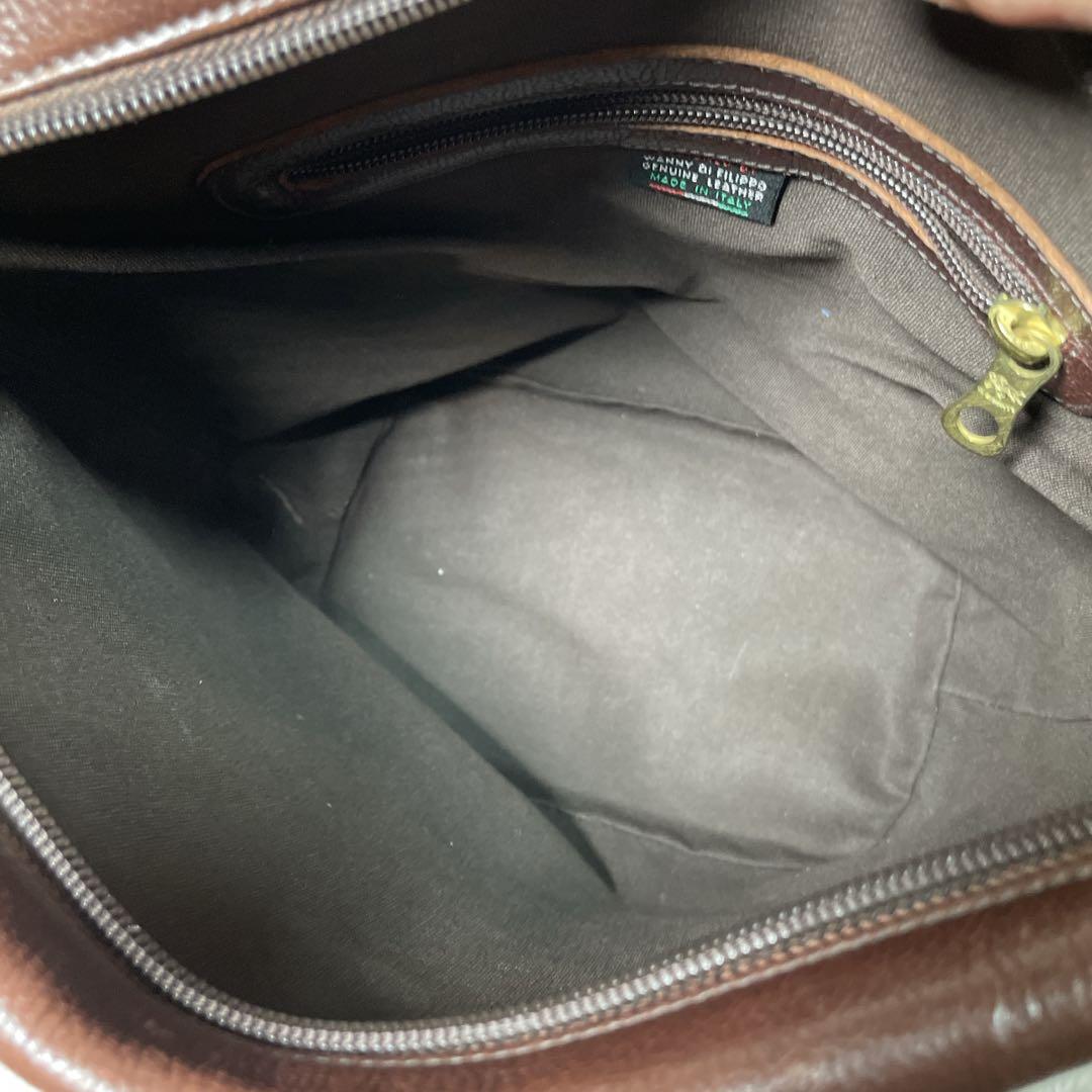 イルビゾンテ　ショルダーバッグ　ダークブラウン　シボ革　ユニセックス