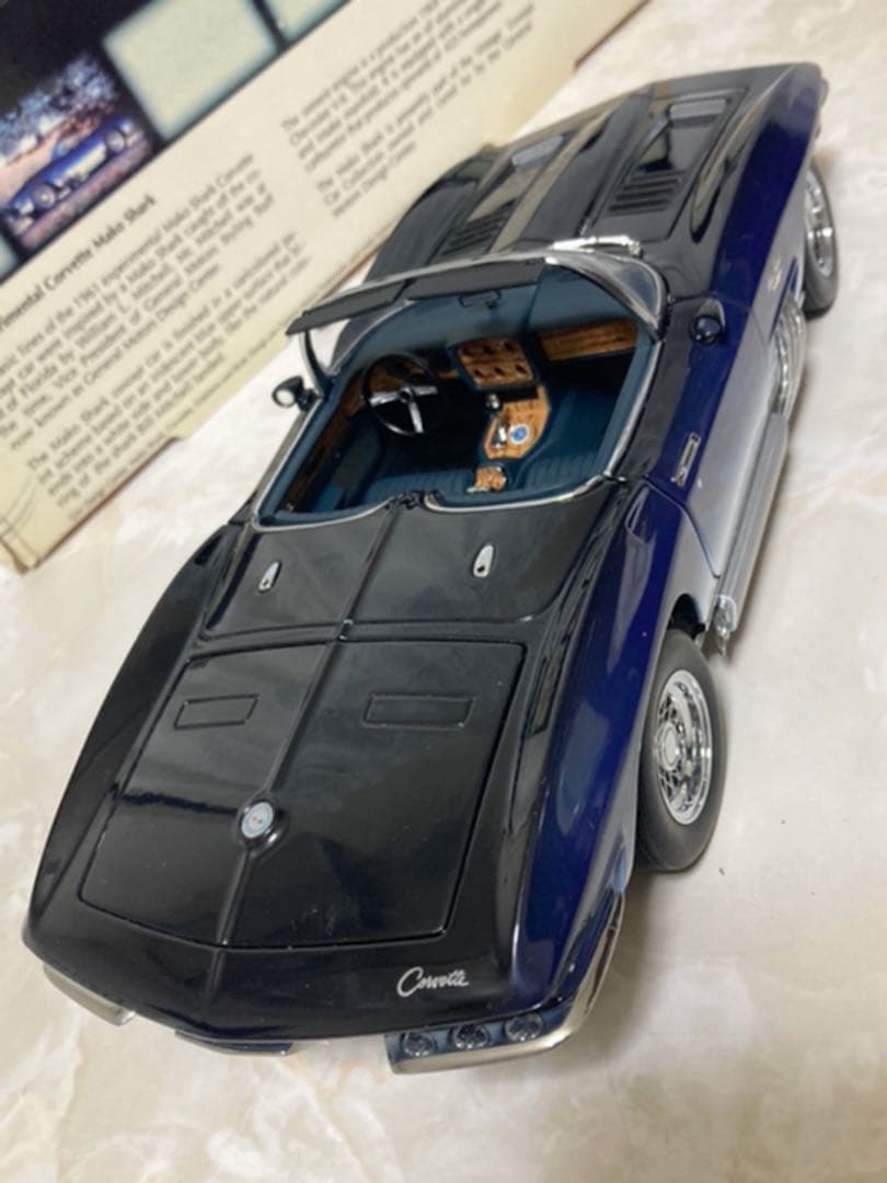 マコシャーク UTmodels 1/18 & おまけの 1/43 2台セット