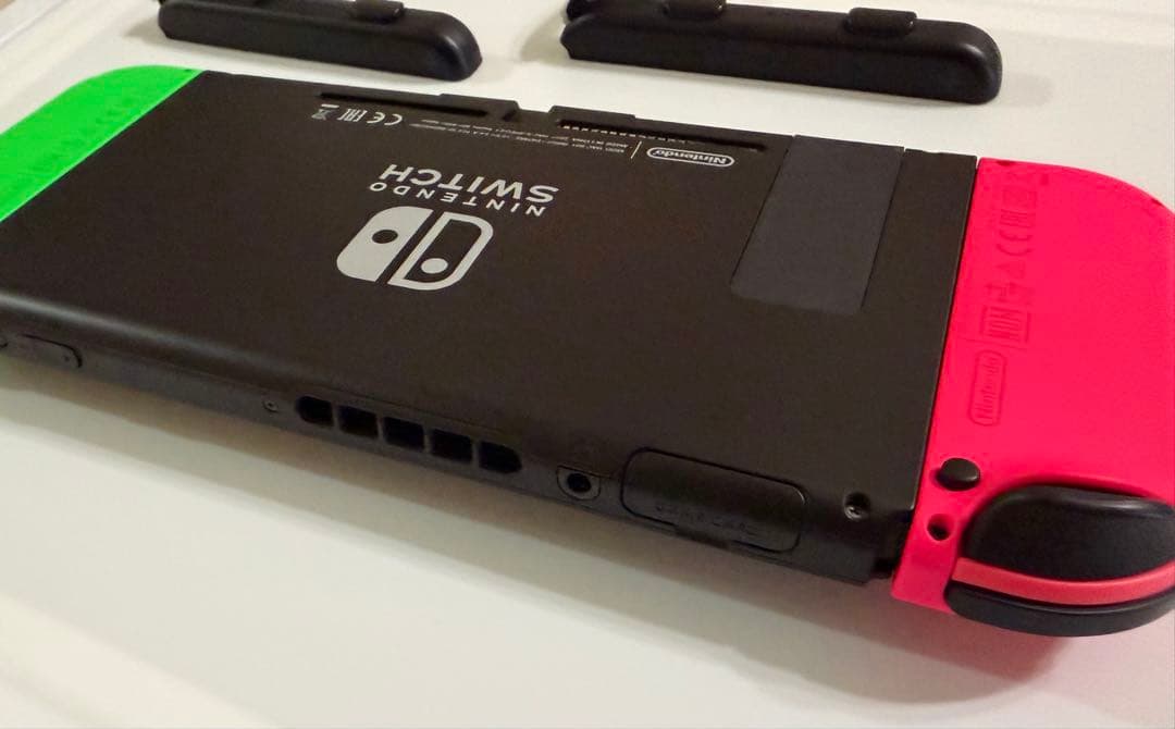 スイッチ本体 スプラトゥーン2デザイン＋ポーチ＋SDXCカード128GB