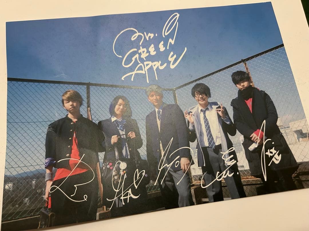 Mrs. GREEN APPLE サイン入りポストカード - メルカリ