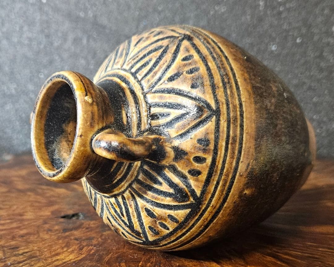 15〜16世紀 中国南方系古陶磁 東南アジア古陶磁 褐釉 陰刻文様