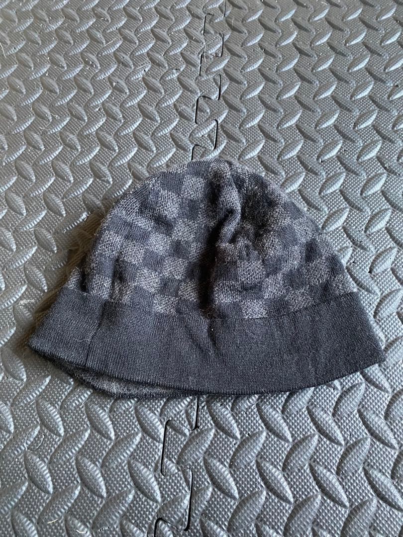 LOUIS VUITTON グレー チェック柄 ニット帽