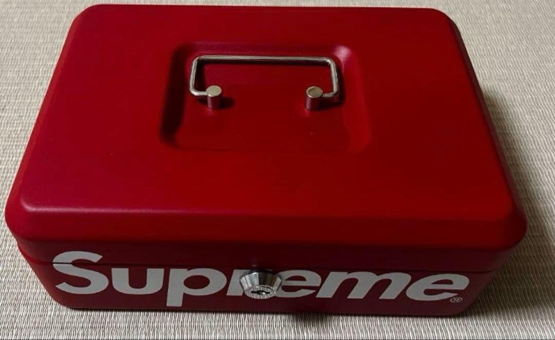 美品 & 入手困難】Supreme シュプリーム 2017AW ロック 金庫