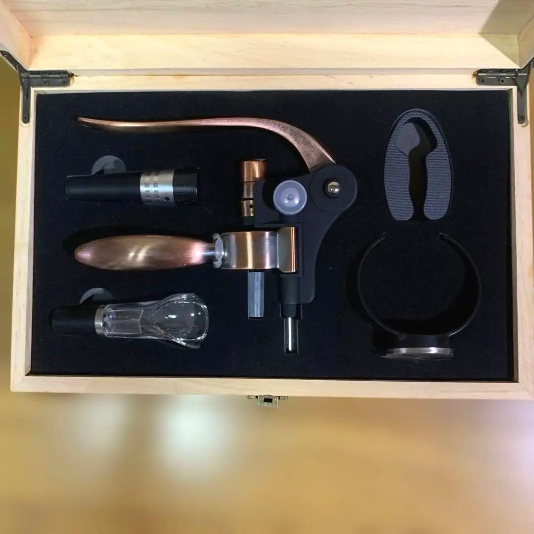 ル*ク様 Silent Pool Gin セット (700ml + グラス2個)