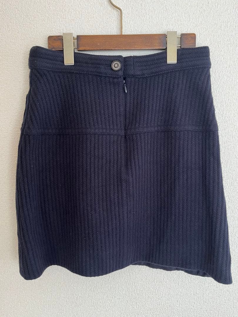 バズ　CHANEL リブ編みデザイン　膝丈スカート　ネイビー
