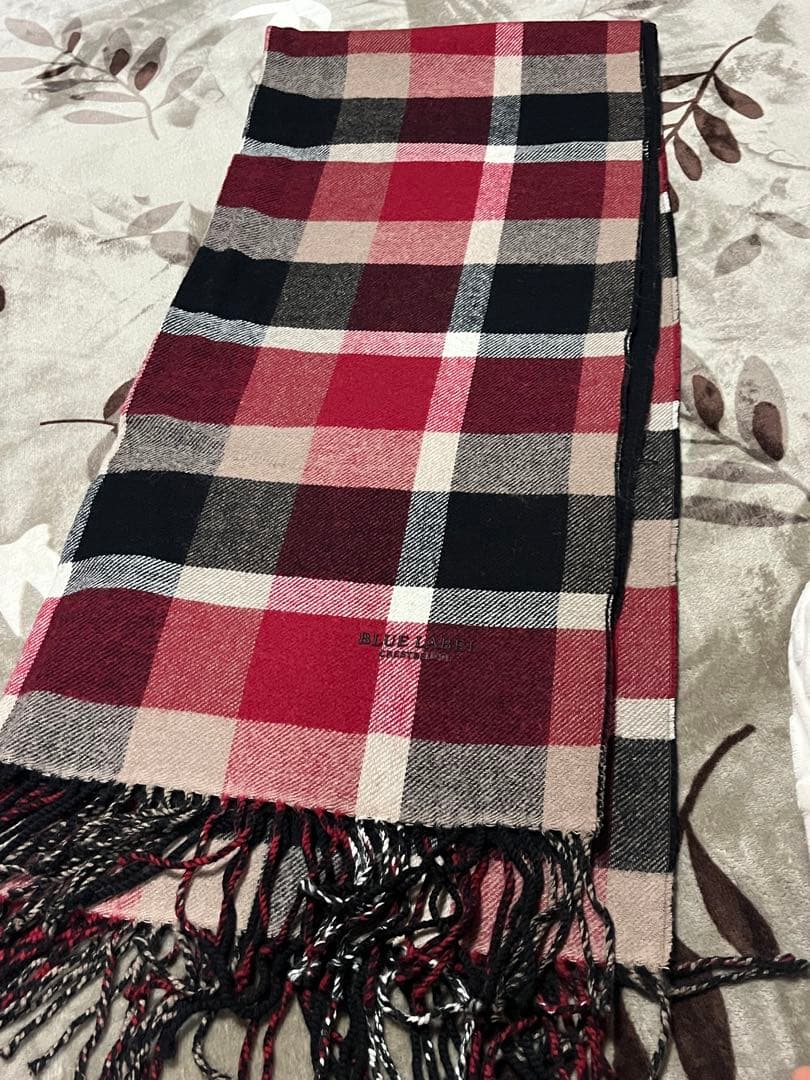 ブルーレーベルクレストブリッジショール（マフラー） BLUE LABEL CRESTBRIDGE（ブルーレーベルクレストブリッジ） マフラー