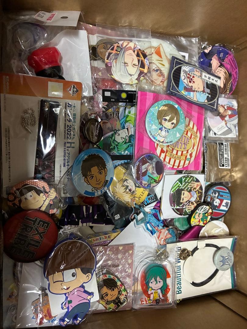 アニメ 漫画 大量 グッズ まとめ売り 缶バッジ アクリルスタンド フィギュア