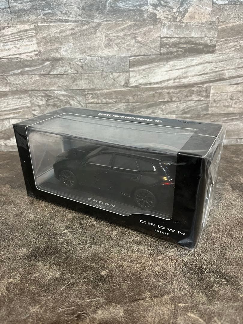 め*し様 CROWN ESTATEミニカー ブラック 1/30