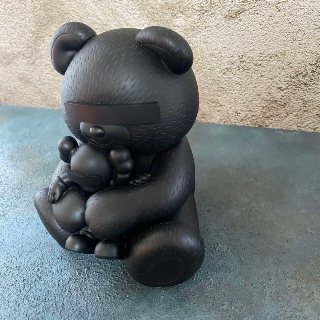 UNDERCOVER × KAWS ベアーコンパニオン フィギュア ブラック