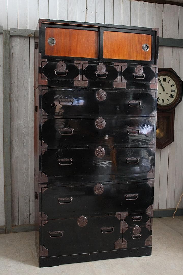 丸金具付き小抽斗3杯×欅戸の戸棚 庄内箪笥 タンス 収納 古家具 古民家