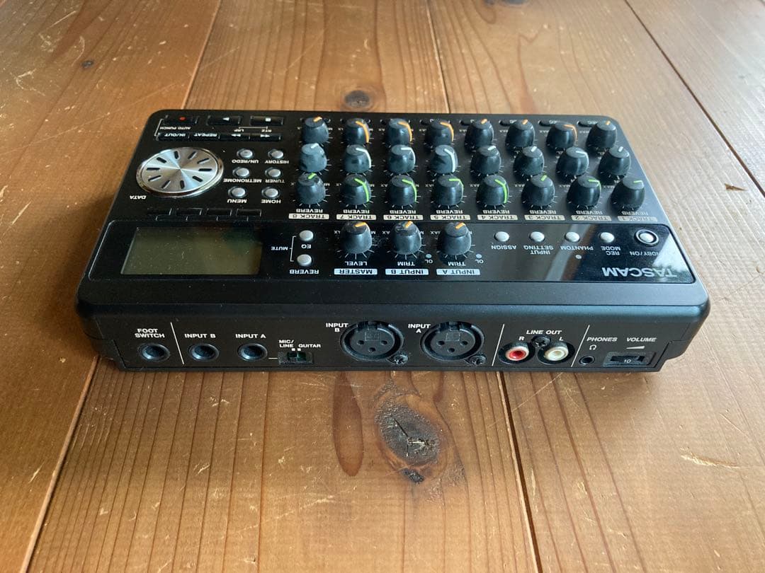 TASCAM DP-008 マルチトラックレコーダー