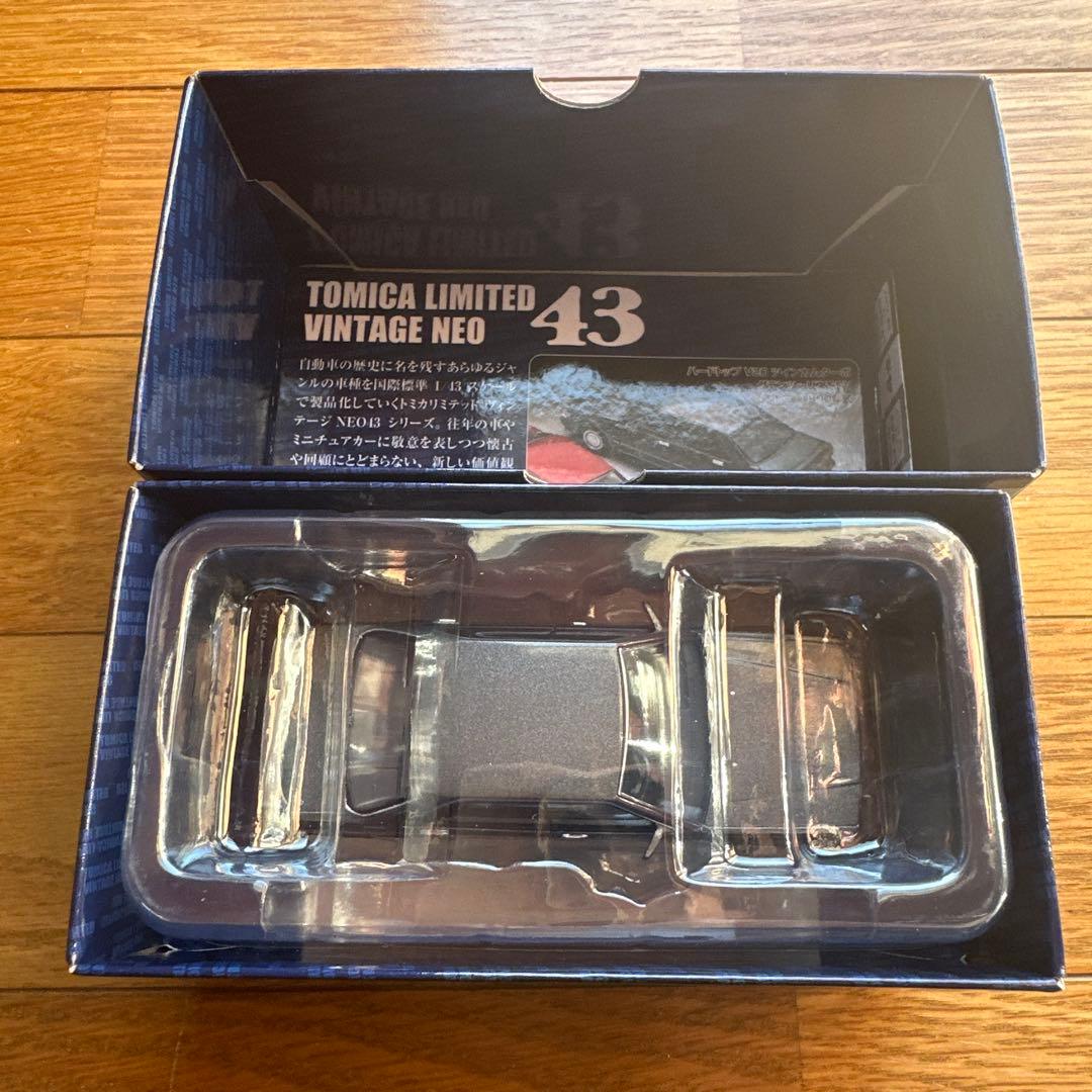 トミカリミテッド　VINTAGE NEO 43 グロリア