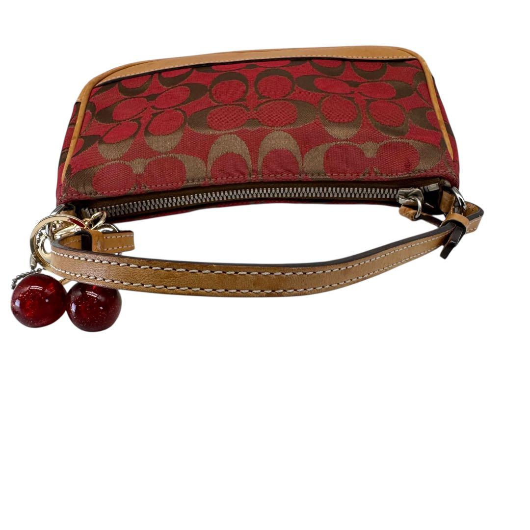 美品 COACH ハンドバッグ アクセサリーポーチ シグネチャー レザー