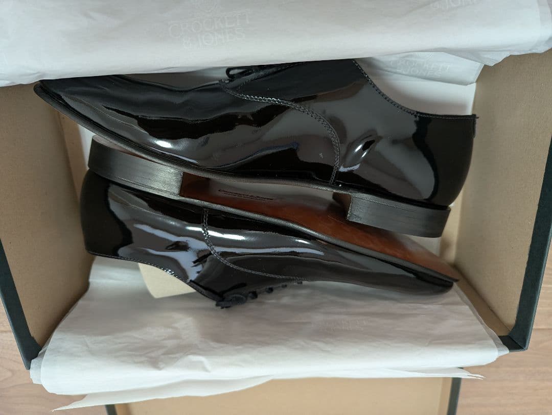 Crockett & Jones エナメルシューズ