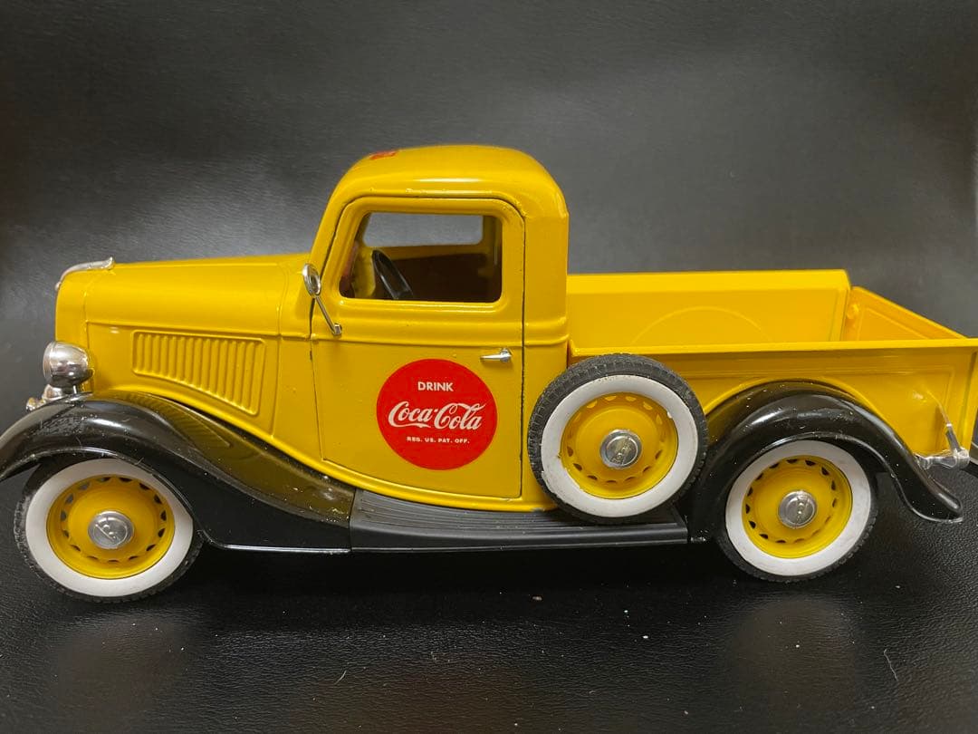 Coca-Cola Ford V8 全長約23㎝ SOLIDO社 フランス製 - メルカリ