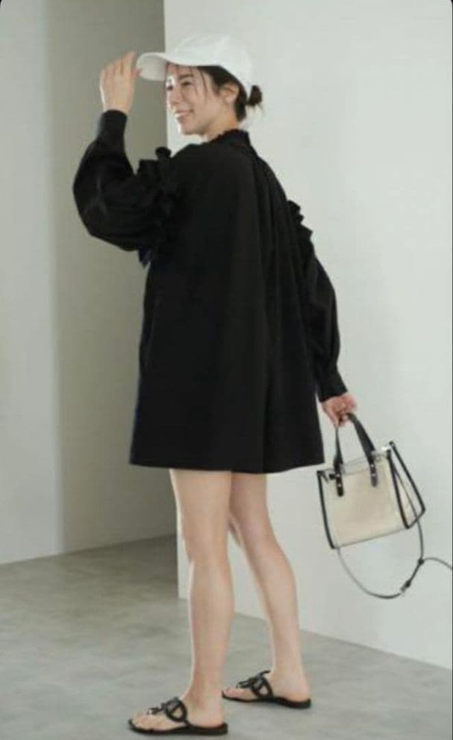 新品　未使用　メゾンドドルチェ　ラッシュガード　オールインワン