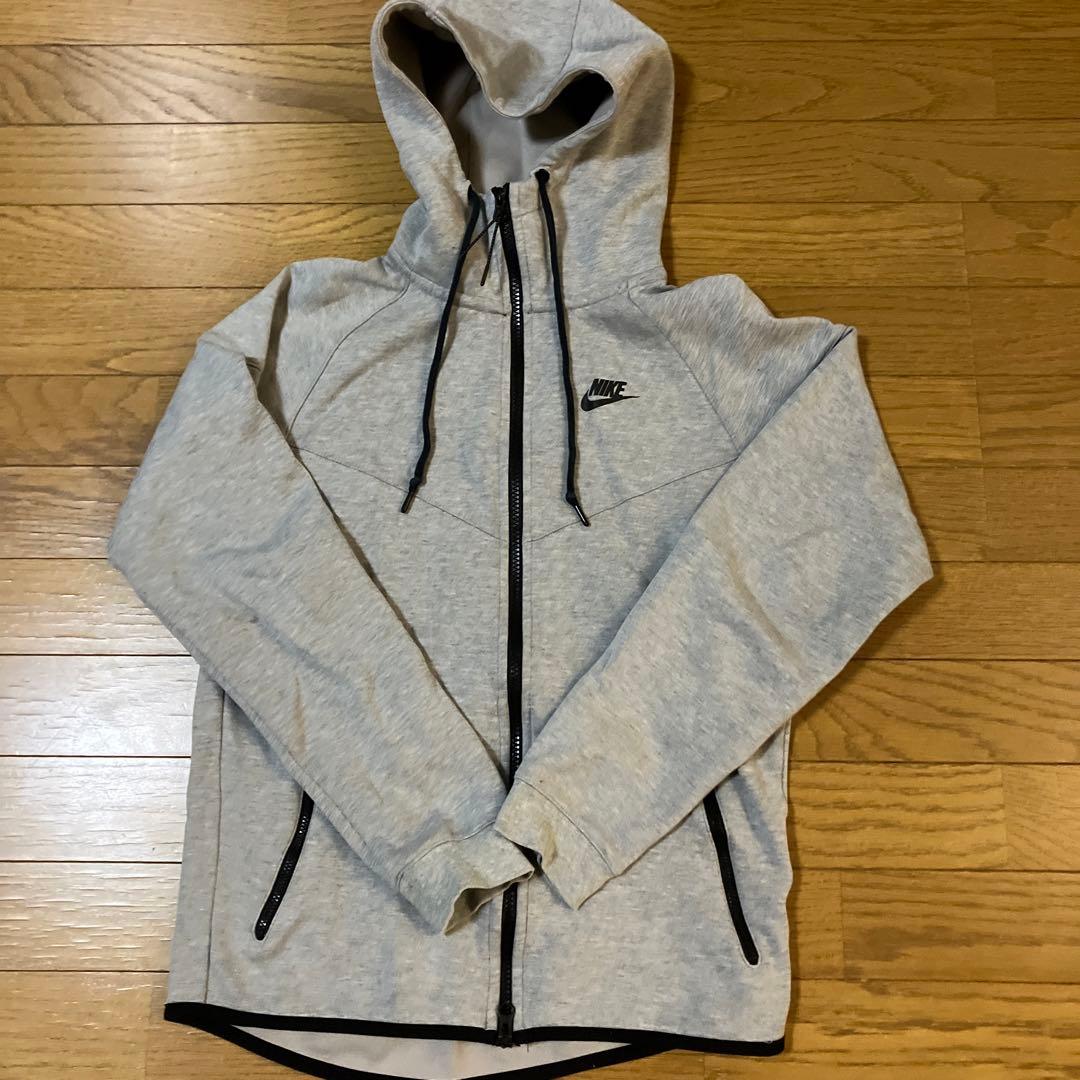 ナイキ テックフリース 上