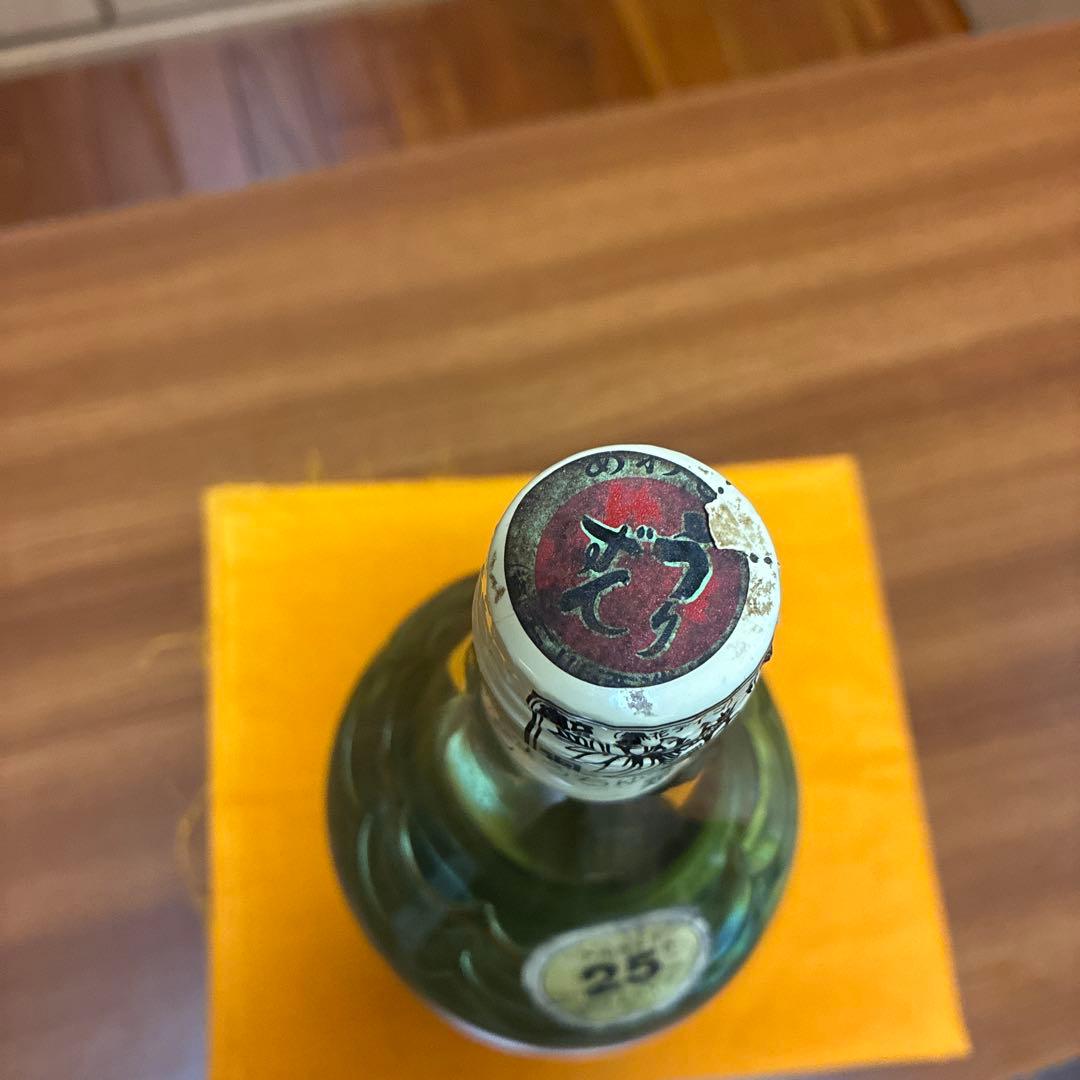 1．泡盛古酒ビンテージ うりずん 1800ml 25度