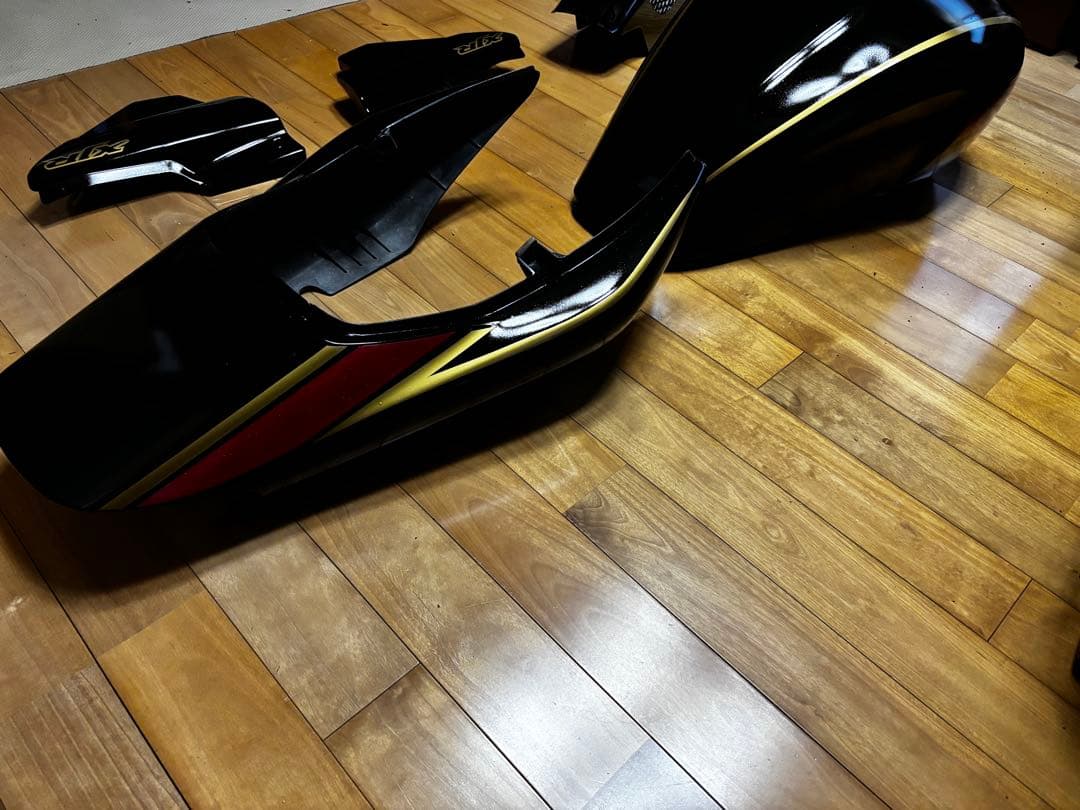 XJR400 rh02 タンク テール サイドカバー - メルカリ