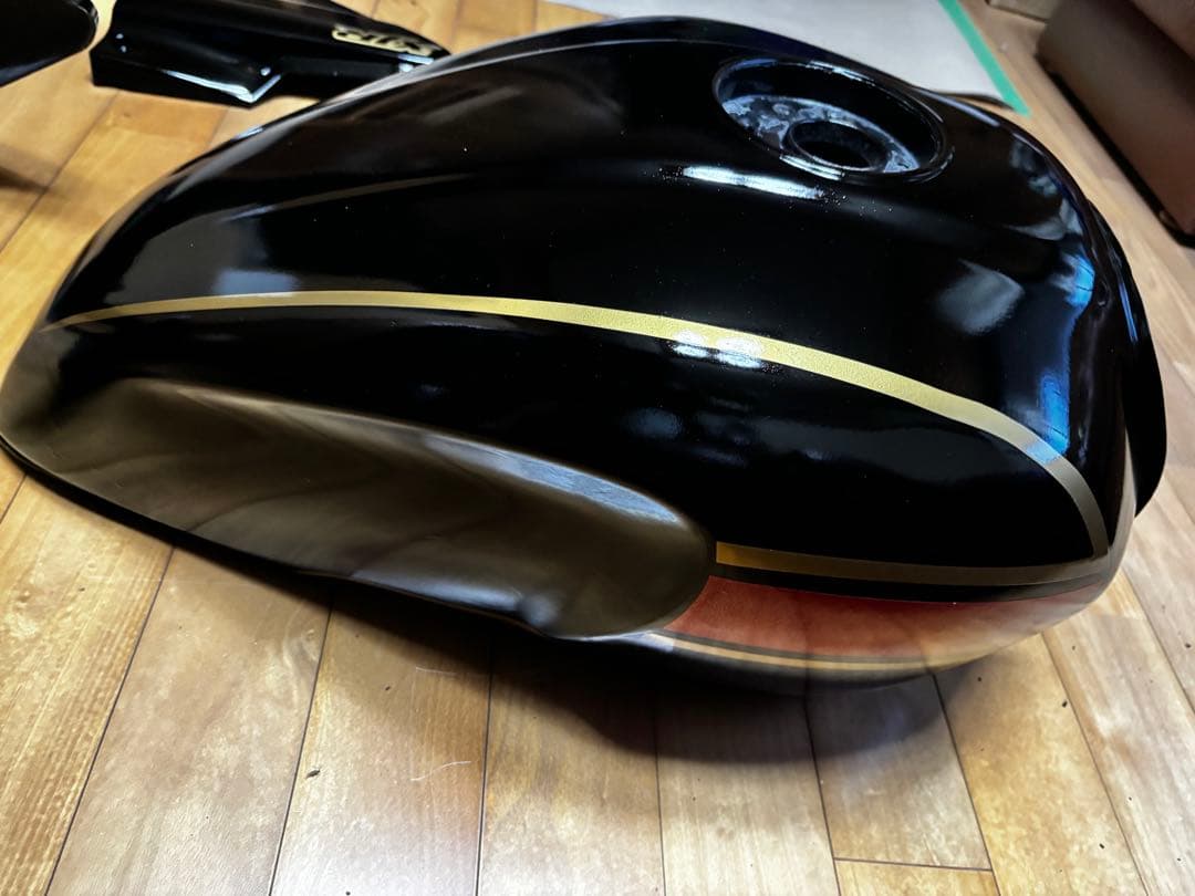 XJR400 rh02 タンク テール サイドカバー - メルカリ