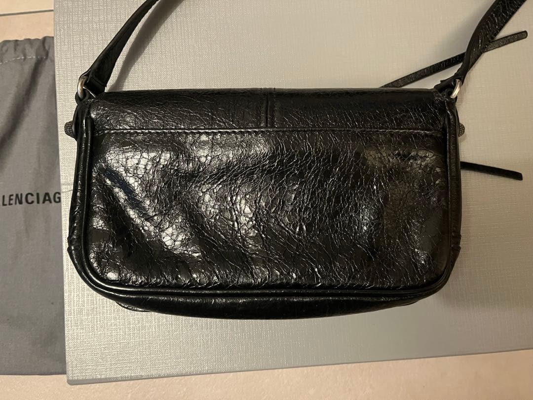 バッグ BALENCIAGA LE CAGOLE MINI FLAP BAG
