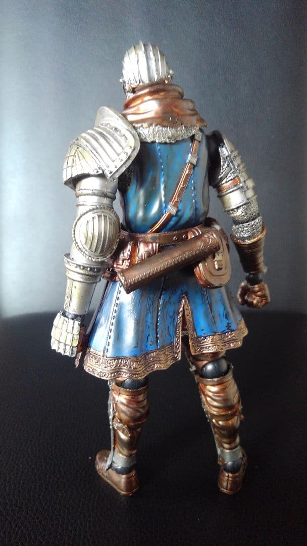 ダークソウル 上級騎士 フィギュア