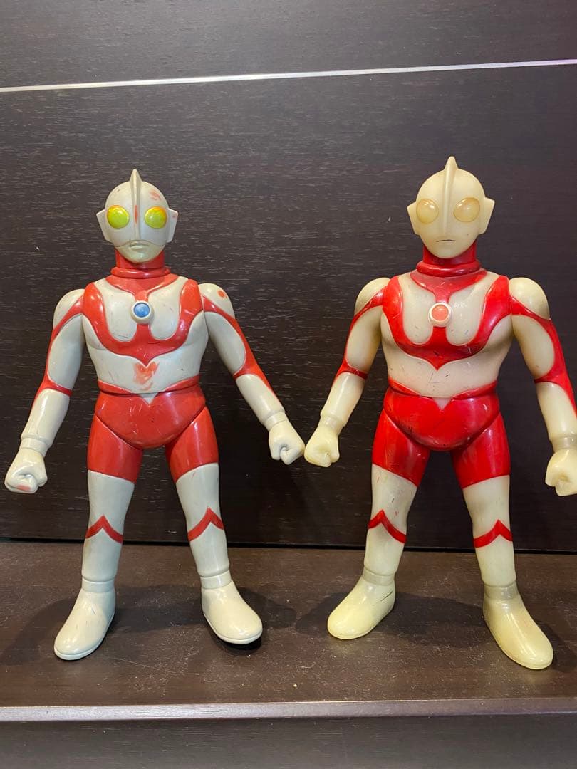 楳図かずお版ウルトラマン カラータイマー赤&青 2体セット